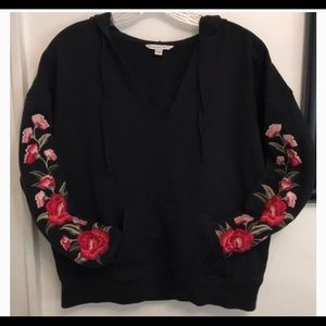American eagle floral embroidered sweatshirt